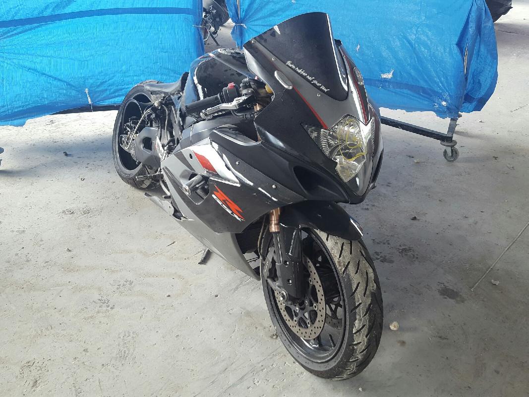JS1GR7KA1721041672007 Suzuki GSX-R750