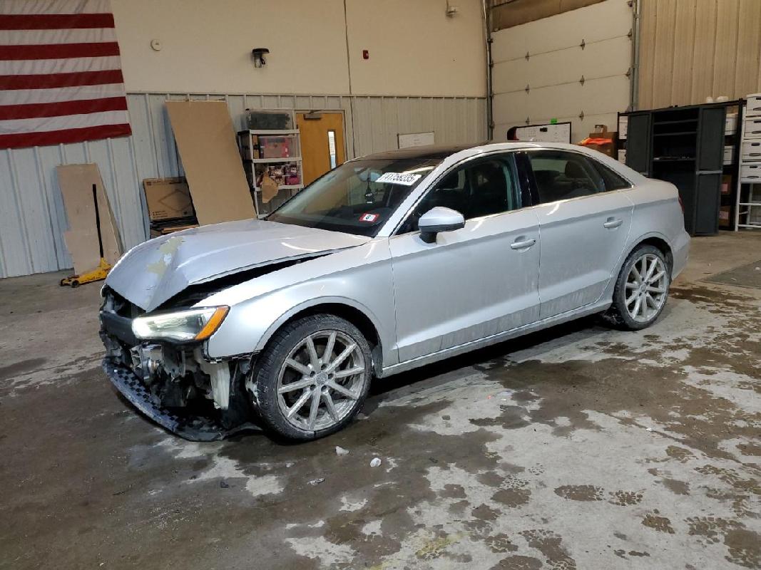 WAUEFGFFXF10009532015 Audi A3 PREMIUM