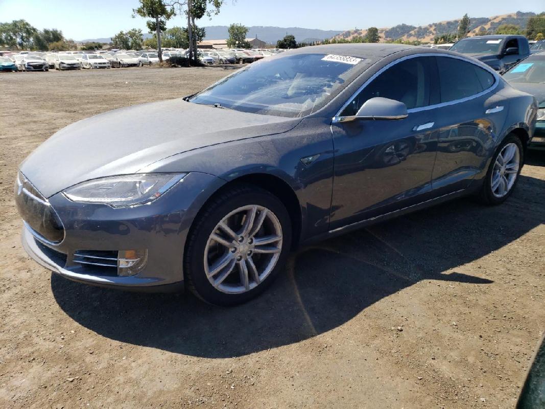 5YJSA1DP7DFP063132013 TESLA Model S