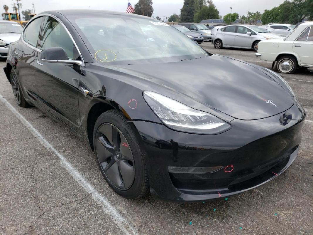 5YJ3E1EB4KF3844332019 Tesla Model 3