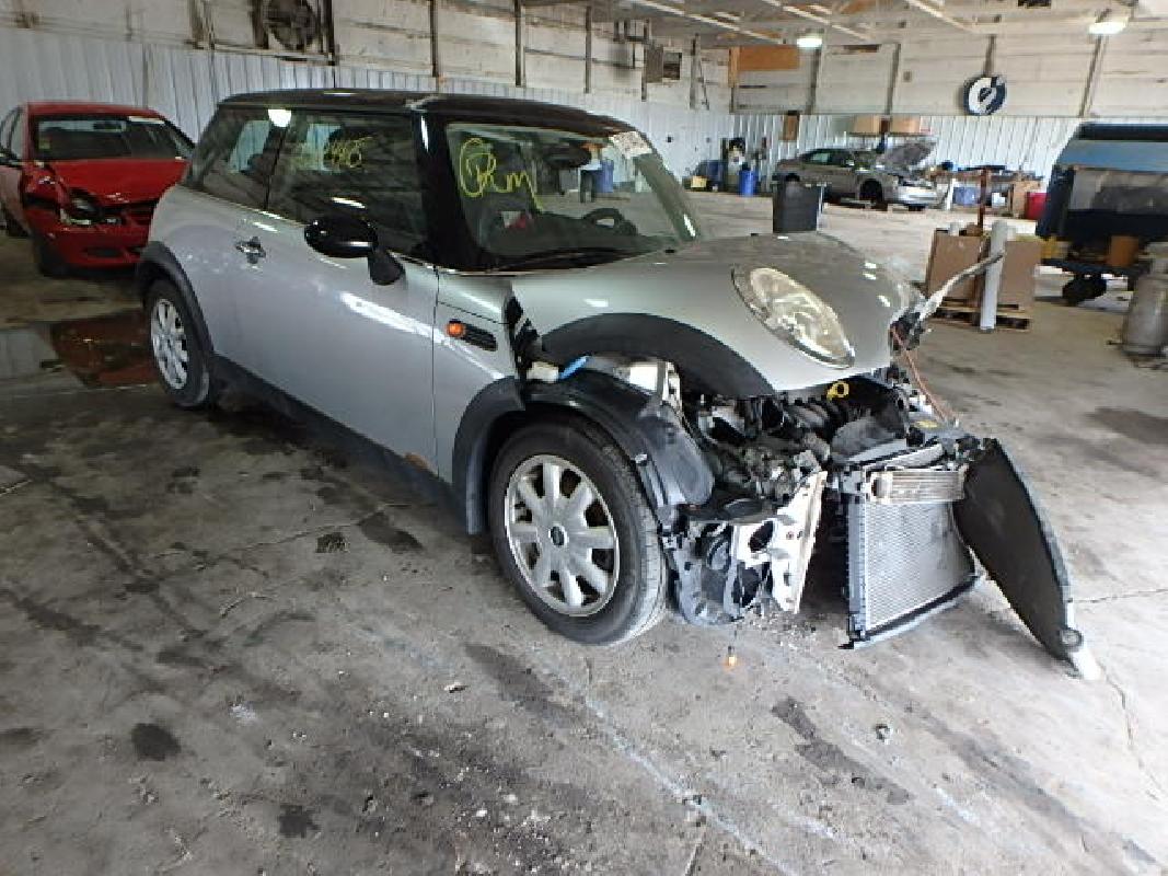 2002 MINI Cooper VIN WMWRC33472TE11007 фото с аукциона