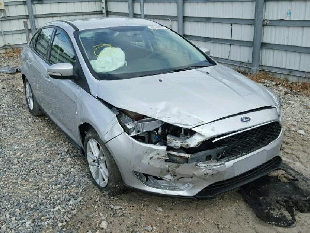 2016 Ford FOCUS FWD 4C SE VIN 1FADP3F25GL255541 фото с аукциона