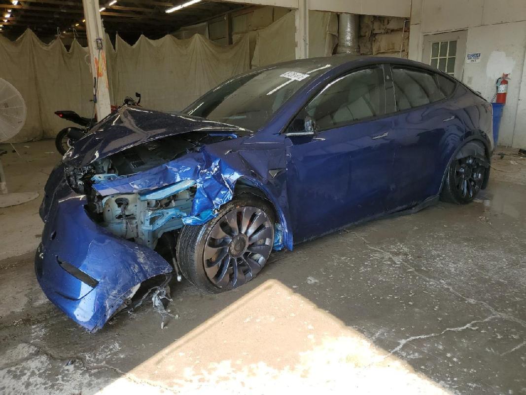 7SAYGDEF2RA2694562024 Tesla Model Y