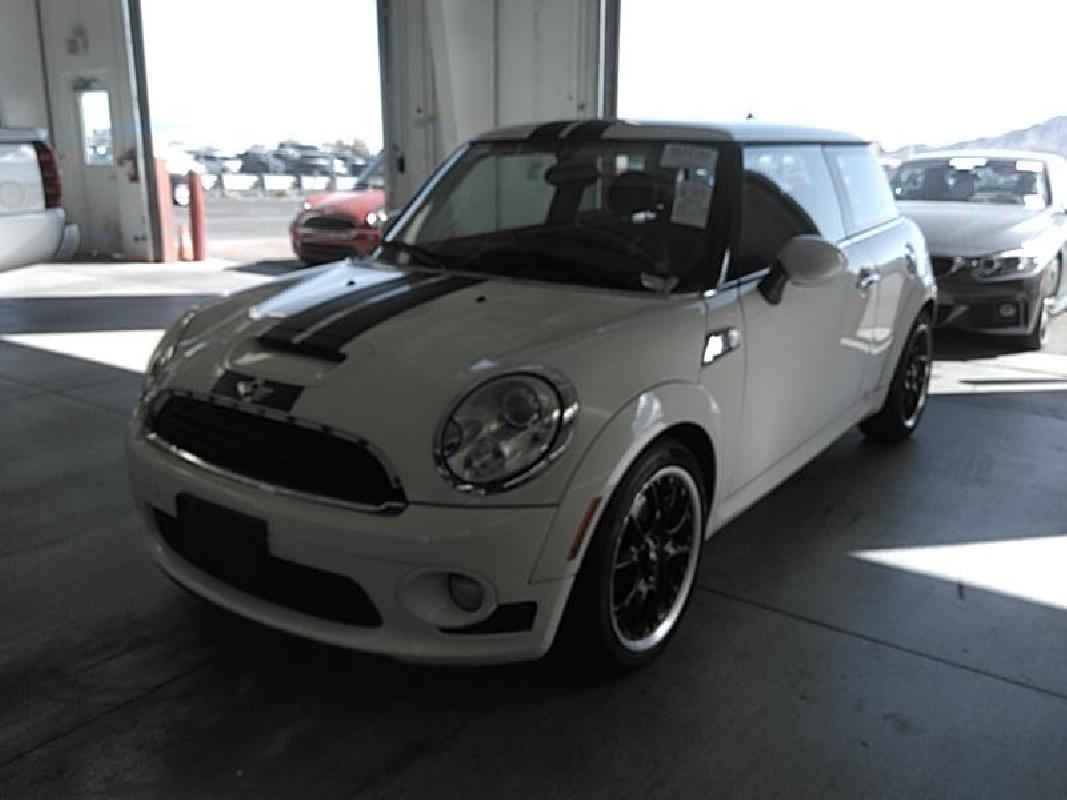 2009 Mini Cooper S VIN WMWMF73599TT99967 auction photo