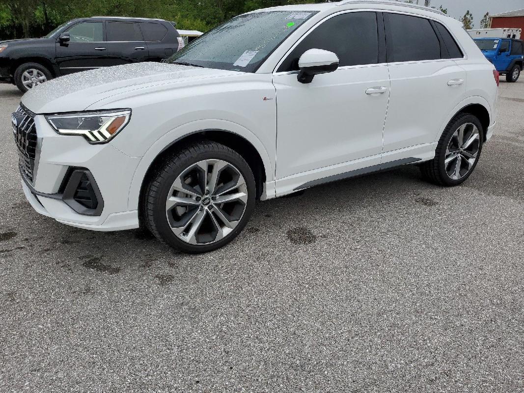 WA1EECF37L10274732020 Audi Q3