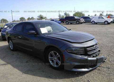 2015 DODGE CHARGER 4X2 V6 SE VIN 2C3CDXBG5FH752855 фото с аукциона