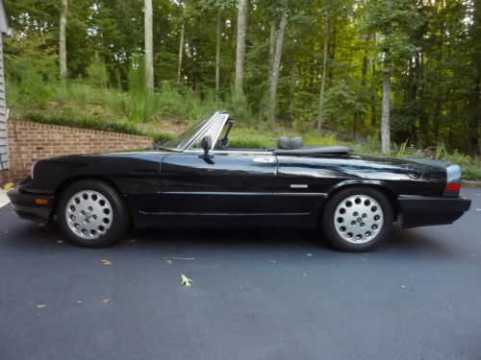 1987 Alfa Romeo Spider VIN ZARBA5568H1052648 auction photo