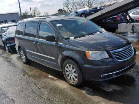 2013 CHRYSLER Town and Country 3.6L VIN 2C4RC1BG1DR802390 фото с аукциона