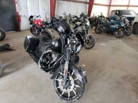 2019 INDIAN MOTORCYCLE Chieftain Dark Horse DARK HORSE (W VIN 56KTCDAA3K3371524 auction photo
