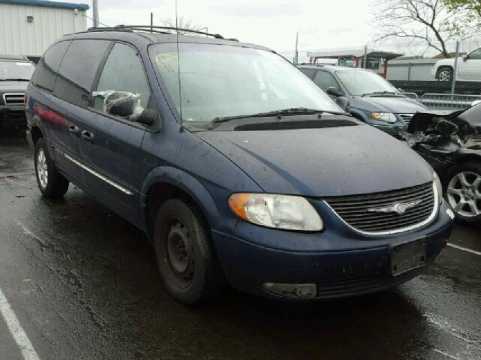 2002 CHRYSLER Town and Country VIN 2C8GP54LX2R660002 фото с аукциона