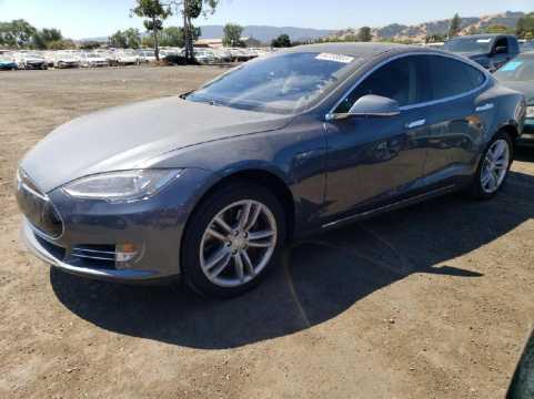 TESLA Model S 2013 VIN 5YJSA1DP7DFP06313 | Проверка истории