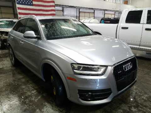 Audi Q3 2.0T 2015 VIN WA1GFCFS4FR009886 | Check history