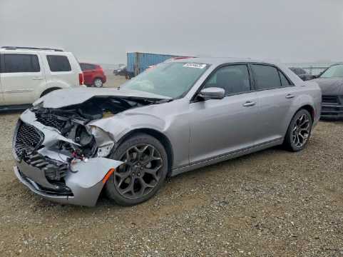 2015 Chrysler 300 S VIN 2C3CCABG7FH892115 фото с аукциона