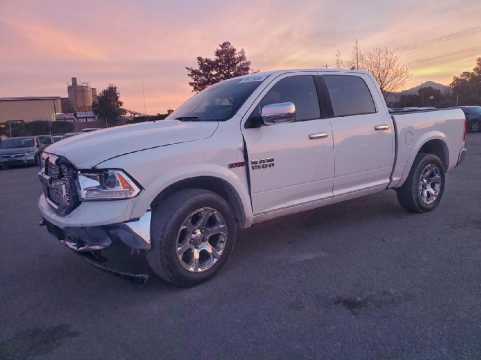 2016 RAM 1500 LARAM VIN 1C6RR7NM7GS393406 фото с аукциона
