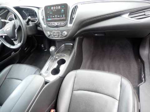 1G1ZD5ST1JF290207