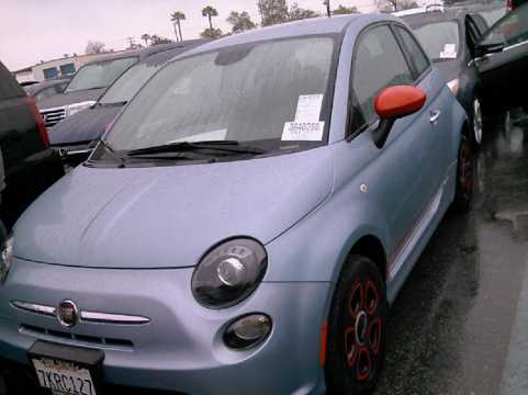 2015 Fiat 500 VIN 3C3CFFGE4FT681540 фото с аукциона