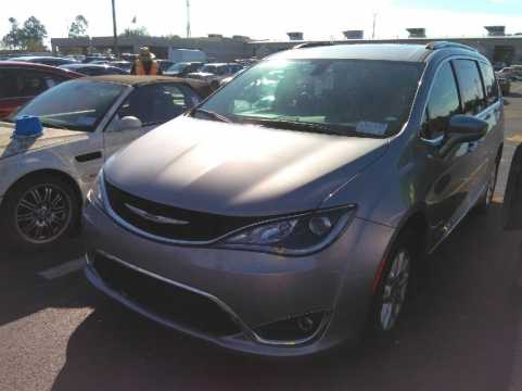 Chrysler Pacifica TOURING L 2020 VIN 2C4RC1BG2LR133383 | Check history