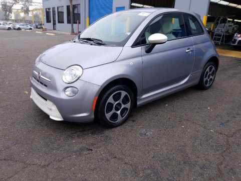 Fiat 500 2017 VIN 3C3CFFGE1HT547877 | Проверка истории