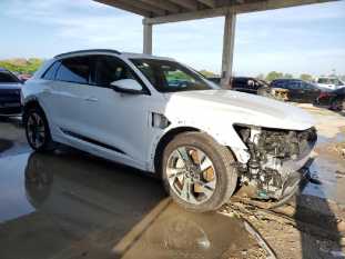 2023 AUDI e-tron PRE VIN WA1AAAGE4PB025369 фото с аукциона 3