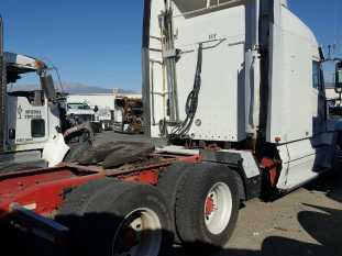 2005 Freightliner CST120 VIN 1FUJBBCKX5LN99513 фото с аукциона 3
