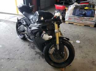 vin JS1GR7MA4B2103388