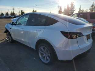 2023 TESLA Model Y VIN 7SAYGDEE5PA193977 фото с аукциона 1