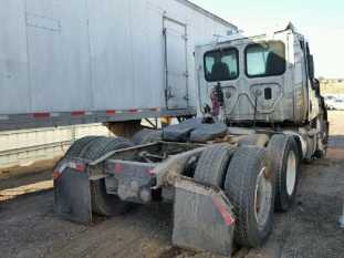 2011 Freightliner Cascadia ALL MODELS VIN 1FUJGEDV1BSBD1925 фото с аукциона 3