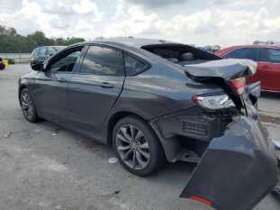 2015 Chrysler 200 S VIN 1C3CCCBG1FN516030 фото с аукциона 1