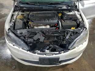 2015 CHRYSLER 200 LIMITE VIN 1C3CCCAB7FN672482 фото с аукциона 6