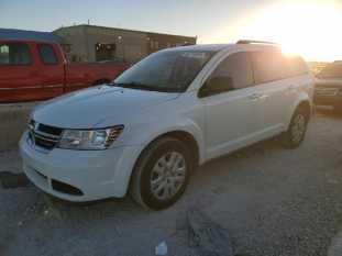vin 3C4PDCAB8HT563798