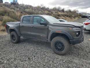 2024 GMC Canyon AT4 VIN 1GTP6EEK9R1296678 фото с аукциона 3