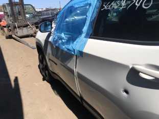 2019 Jeep Compass LONGITUDE (B), NORTH (CAN), LATITUDE (M, U) VIN 3C4NJDBBXKT713129 фото с аукциона 6