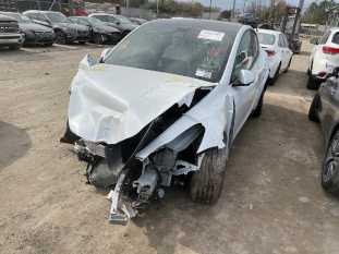 vin 7SAYGDEE4PF631715