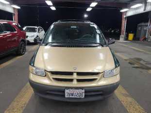 1997 DODGE Caravan/Grand Caravan VIN 2B4GP24R2VR221317 фото с аукциона 1