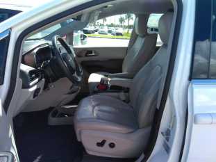 2C4RC1EG6HR518478 фото 2