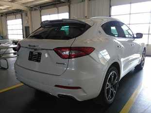 2017 MASERATI Levante M161 VIN ZN661XUSXHX258930 фото с аукциона 1