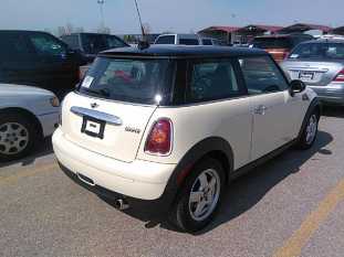 2010 MINI Cooper VIN WMWMF3C5XATZ64143 фото с аукциона 1