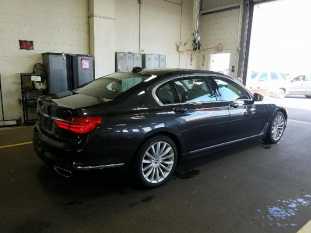 2017 BMW 740i 7-SERIES VIN WBA7E4C50HGU99445 фото с аукциона 1